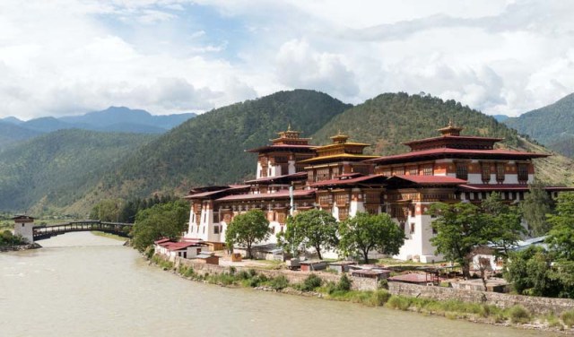 bhutan tour packages from kolkata